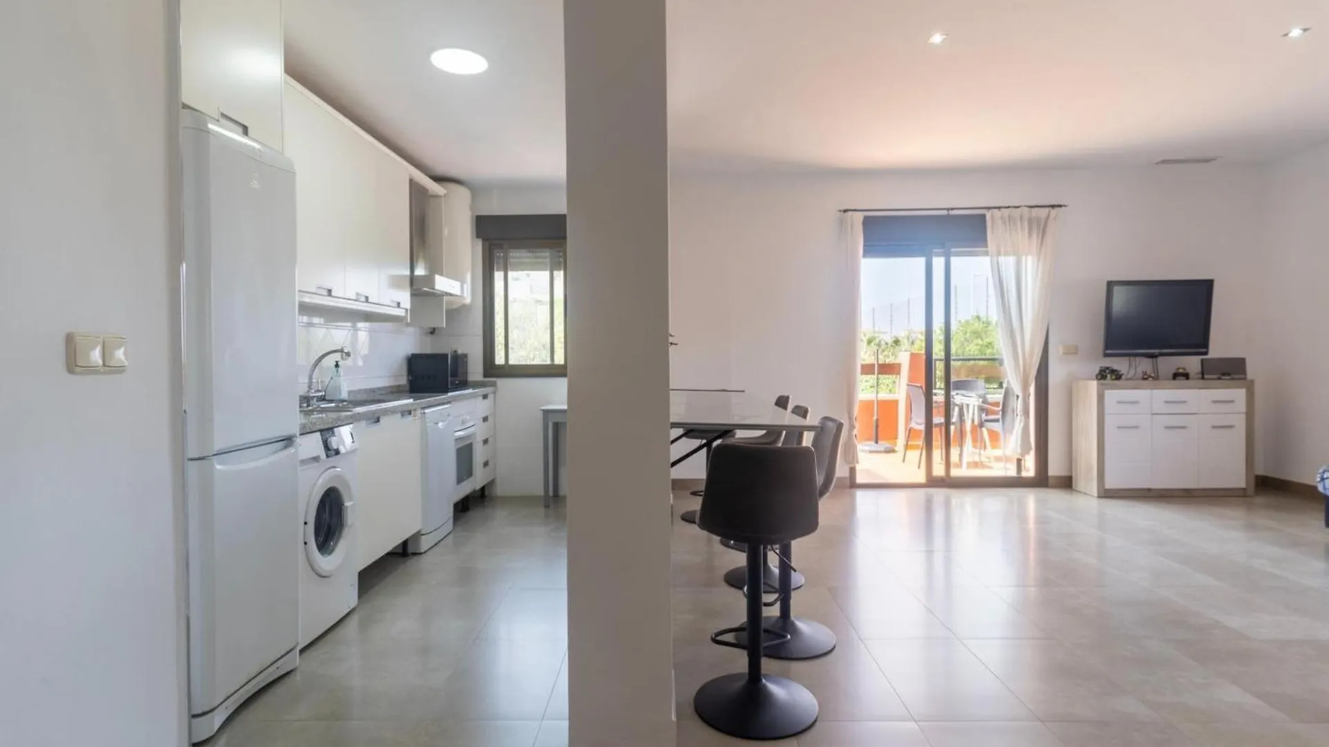 Spacious Apartment With 2 Large Terraces Motril 0*,
