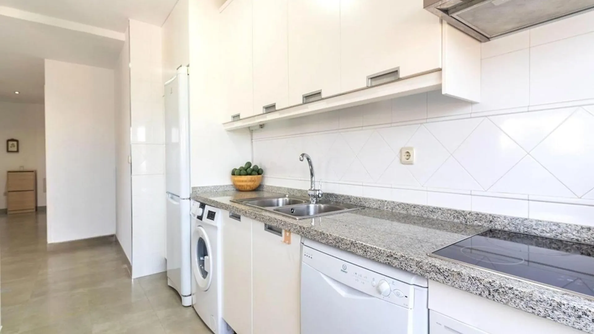 Spacious Apartment With 2 Large Terraces Motril