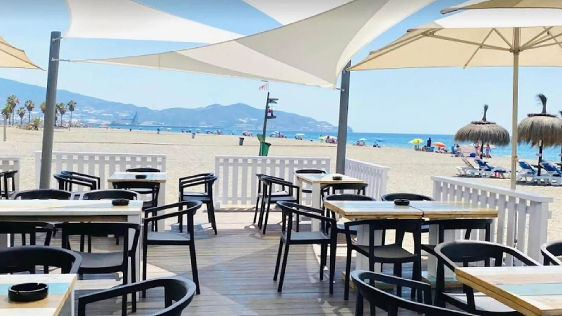 Spacious Apartment With 2 Large Terraces Motril